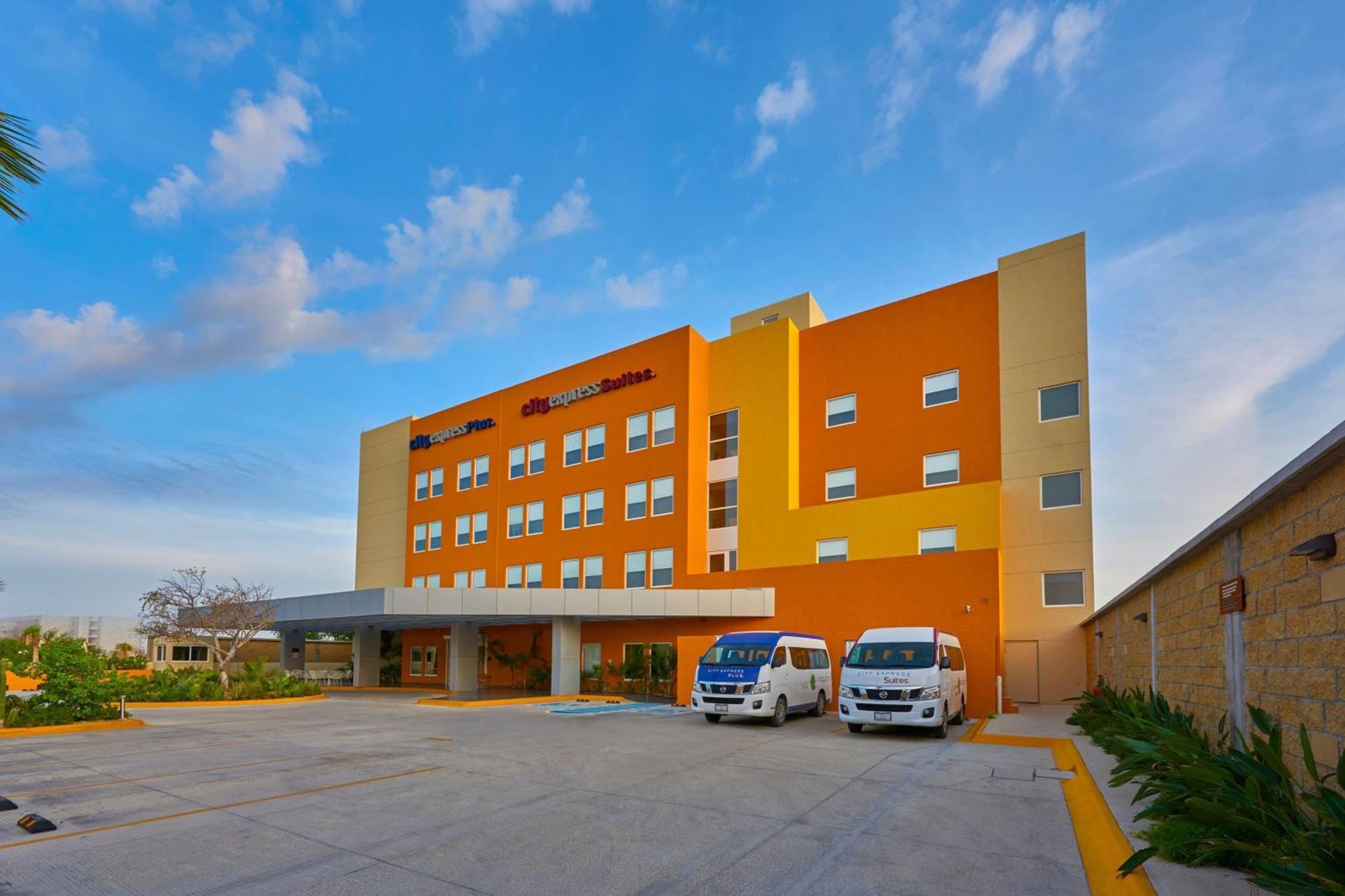 City Express Plus By Marriott Cabo San Lucas Eksteriør billede